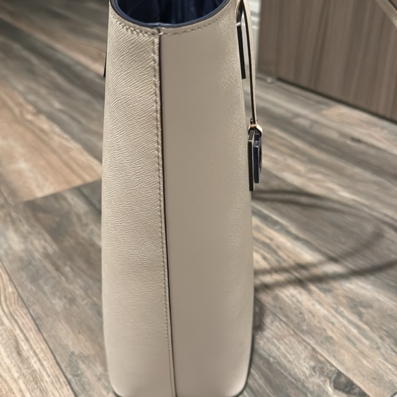 Kate Spade purse - Picture 4 of 8